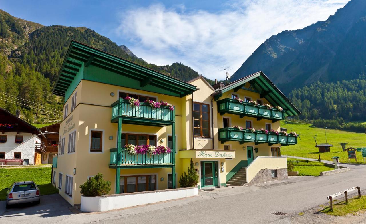 Ferienwohnungen Haus Daheim Лангенфельд Экстерьер фото